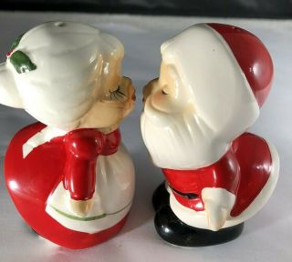 Vintage Kissing Santa And Mrs.  Claus Salt & Pepper S&p,  Box