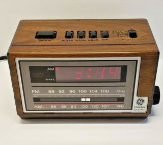 Vintage General Electric Digital Am Fm Radio Alarm Clock Model 7 - 4601a Ge