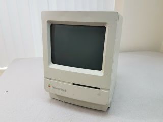 Apple Macintosh Classic Ii M4150 Desktop Computer As - Is Does Not Power On
