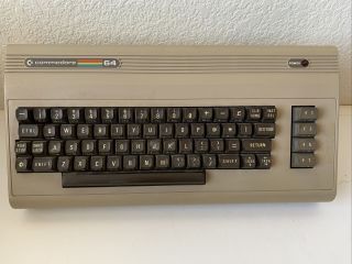 Vintage Commodore 64k Personal Keyboard Computer