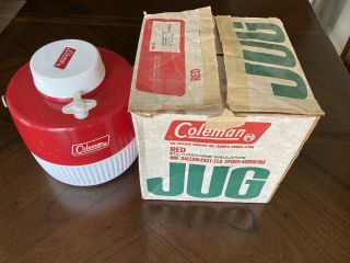Vintage Red Coleman 1 Gallon Water Jug Retro Mcm Old School Red Box Cup
