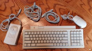 Vintage Apple Keyboard Ii M0487 For Macintosh With Desktop Bus Mouse Ii 12