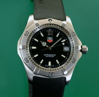 Contemporary Tag Heuer Professional 200 Meter Divers Quartz Watch