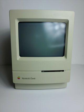 Apple Macintosh Classic M0420 Mfd Aug 1990.  Parts.