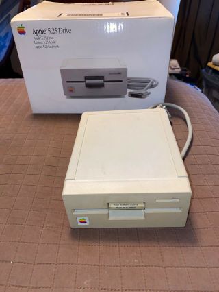 Vintage Apple 5.  25 " External Floppy Disk Drive Model A9m0107