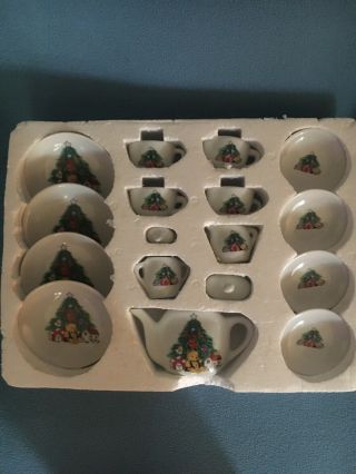 Vintage Child’s 17 Piece Porcelain Christmas Tea Set Abc Item 16765