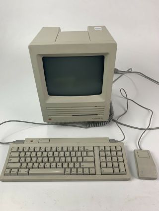 Vintage Macintosh Se Computer M5011 With Mouse And Keyboard - Monitor Issue