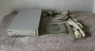 Applecd 300 M3023 External Scsi Cd - Rom Drive W/ Cables & Caddy - Vintage 1993