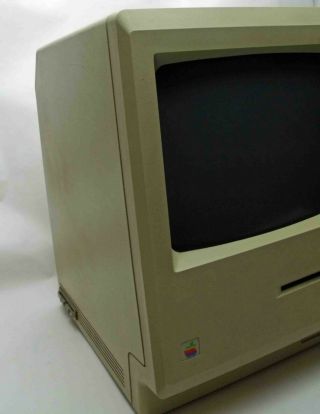 Vintage Apple Macintosh M0001 Computer - (Not) 2
