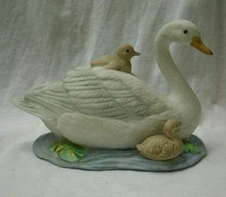 Vintage Porcelain Swan With Babies Figurine Hand Painted Homco Bird Water Fowl
