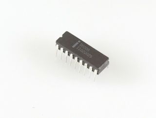 Intel D8008 18 Pin Ceramic Dip 8 - Bit Microprocessor Cpu Mos Mcs - 8 Microcomputer