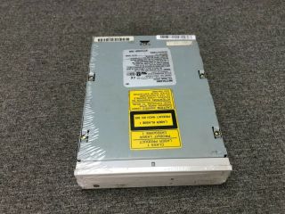 MITSUMI CRMC - FX400 4X Internal IDE CD - ROM Drive 2