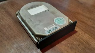 Vintage Seagate St - 225 5.  25  20mb Hh Hard Disk Drive Rare