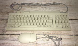 Vintage Apple Keyboard Ii M0487 For Macintosh Classic & Mouse