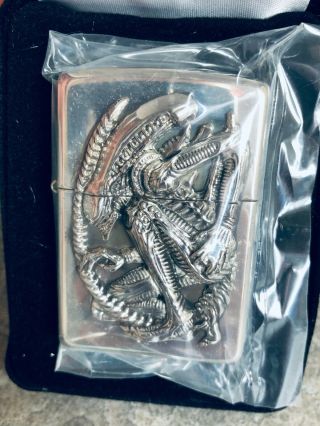 Japanese Zippo Solid Sterling Silver Aliens Crouched Xenomorph 20th Anniversary