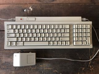 Apple Macintosh Mac Keyboard Ii M0487 And G5431 Bus Mouse