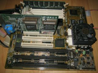 Isa Pci Socket 7 I430tx Motherboard W/intel Pentium 200 Cpu & 32 M Ram& Vga 5dtx