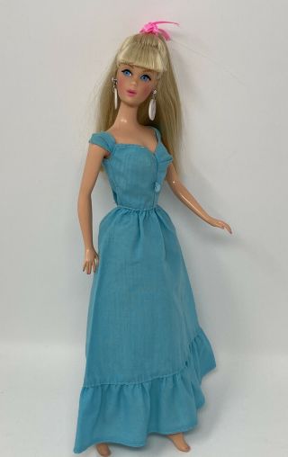 Vintage Doll Clothes 9217 Deluxe Quick Curl Barbie Turquoise Blue Dress