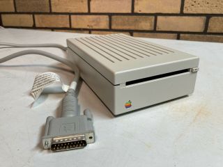 Apple 3.  5” 800k Floppy Drive – A9m0106 – Vintage Apple Ii & Macintosh Compatible