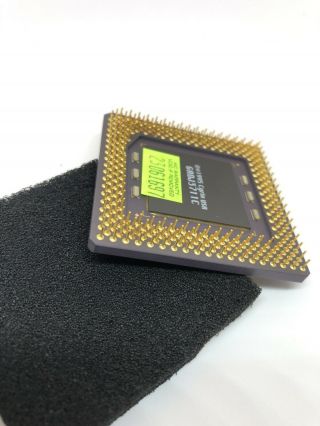 CYRIX 6x86 L PR200,  GP 150mhz Core: 2.  8v I/O 3.  3V Vintage Ceramic GOLD Processor 3