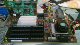 Extreme Vintage Soyo Soy - 34268 Pentium Motherboard 5td2 W/mem,  Proc & Heatsync