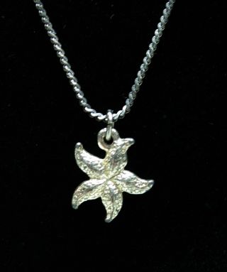 Starfish Necklace Vintage Silvertone 18 " Length Costume Jewelry Star Fish