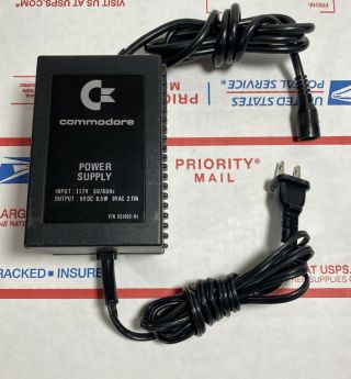 Commodore 64 Computer Power Supply P/n 251053 - 02 - 100