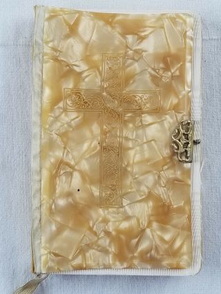 Vintage I Pray The Mass Sunday Missal 1954 With Mother Of Pearl Cover Catholic 2