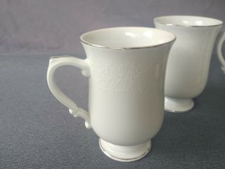 Vintage Crown Victoria LOVELACE Pattern 8oz Pedestal Coffee/Tea Mugs - Set of 4 2