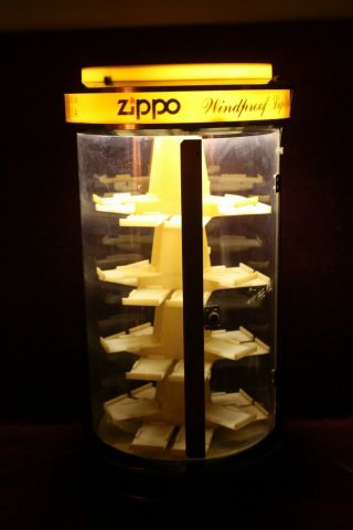 VINTAGE ZIPPO LIGHTER ADVERTISING DISPLAY CASE LIGHTED AUTO ROTATING 1960 3