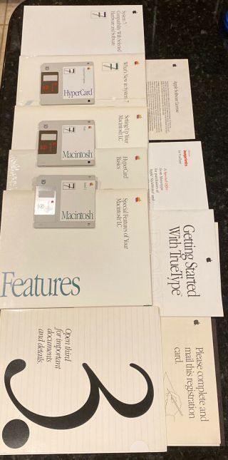 Apple Macintosh Lc System 7 Disks 1.  4mb 3.  5 " Floppies & Manuals Hypercard Truety