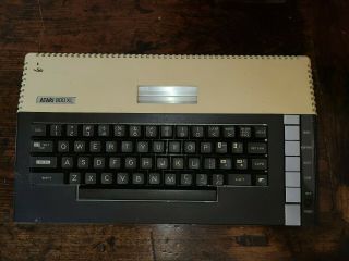 Vintage Atari 800xl Computer Console - No Cords,  Not,  Sell Only