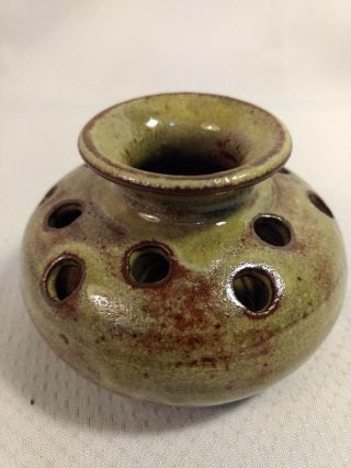 Vintage Teagues Frogtown Pottery Flower Frog Vase 3.  75 " Dianeter 2.  5 Tall