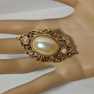 1928 Ornate Vintage Victorian Style Gold Tone Faux Pearl Brooch Pin Jewelry Vtg