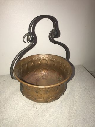 Vintage - Antique / Hammered Copper / Pot - Cauldron / With Iron Handle