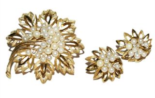 Vintage Crown Trifari Gold Tone Pearl & Rhinestone Bouquet Brooch & Earring Set