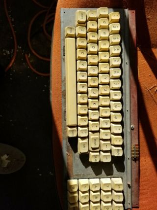 Vintage Radio Shack Tandy Trs - 80 Model 4p Keyboard