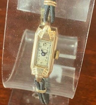 Vintage 14k Solid Gold Art Deco Swiss Helbros 17j Wristwatch Watch Grade 37