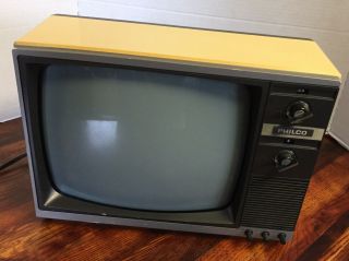 Vintage Philco B&w Portable Television 12” Mod B425sal01 Harvest Gold 1983