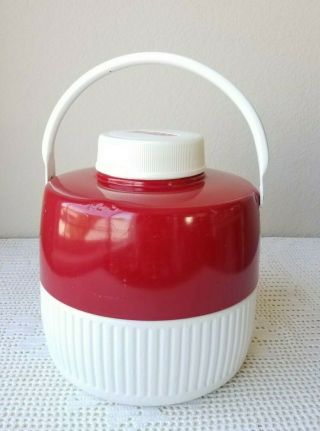 Vintage 1982 RED Coleman 1 Gallon Water Cooler Jug Complete with Top Pour Spout 2