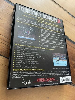 WAYNE GRETZKY HOCKEY 2 / Bethesda Software / Boxed AMIGA / Disk Game 2