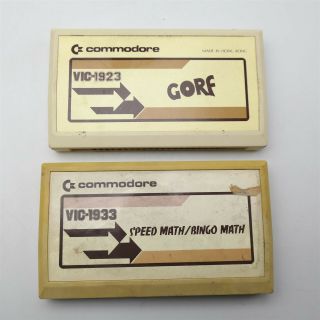 (2) Commodore Vic 20 Game Cartridges Vic - 1923 & Vic - 1933