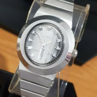 Vintage SEIKO Automatic Hi Beat watch cal 2906 7010 Day / Date on 6 2