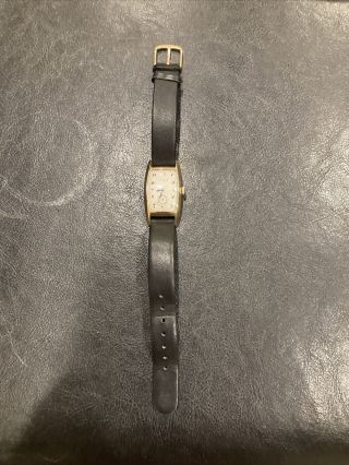 Gruen Curvex Precision 14k Yellow Gold Wristwatch 1940 