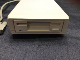 Vintage Unbranded External 3.  5 Inch Floppy Drive for Apple Mac 128,  512,  & Plus 2