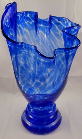 Vintage Handkerchief Cobalt Blue/white Swirl Handblown Glass Vase 13.  5 " Tall.