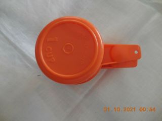 Vintage Tupperware Measuring Cups Orange Set Of 6 Made In USA 2