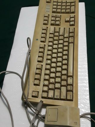 Vintage Apple Keyboard And Mouse Model M2880