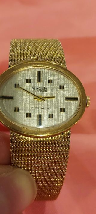Vintage Gruen Precision 17 Jewels Mens Wrist Watch Oval Shape