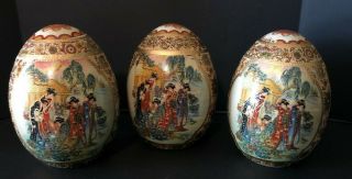 Set Of 3 Vintage Satsuma Style Hand Painted Porcelain Eggs 4.  5 " Moriage Gold